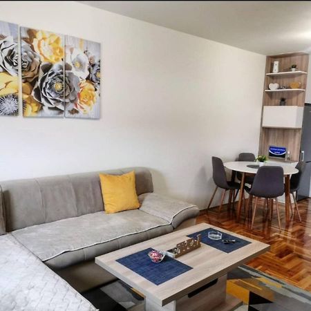 S&D Apartman Lukavica Kültér fotó