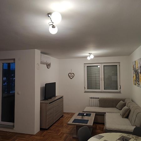 S&D Apartman Lukavica Kültér fotó