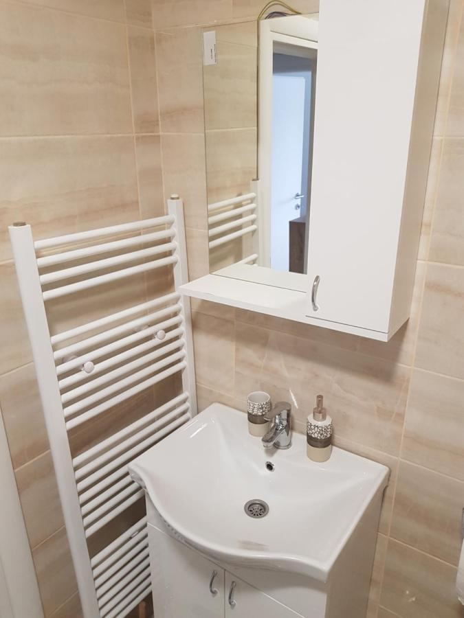 S&D Apartman Lukavica Kültér fotó